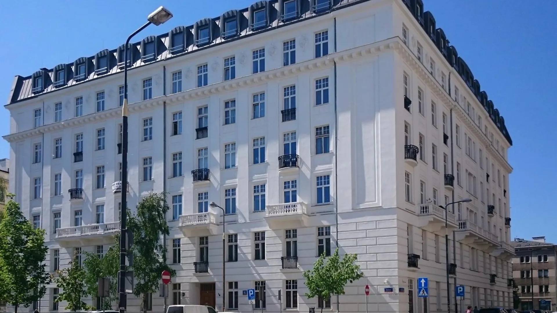 Residence Okolnik Apartments Warsaw